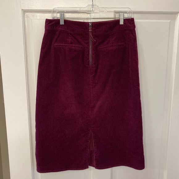 Boden cranberry wide-wale corduroy skirt - Picture 3 of 10